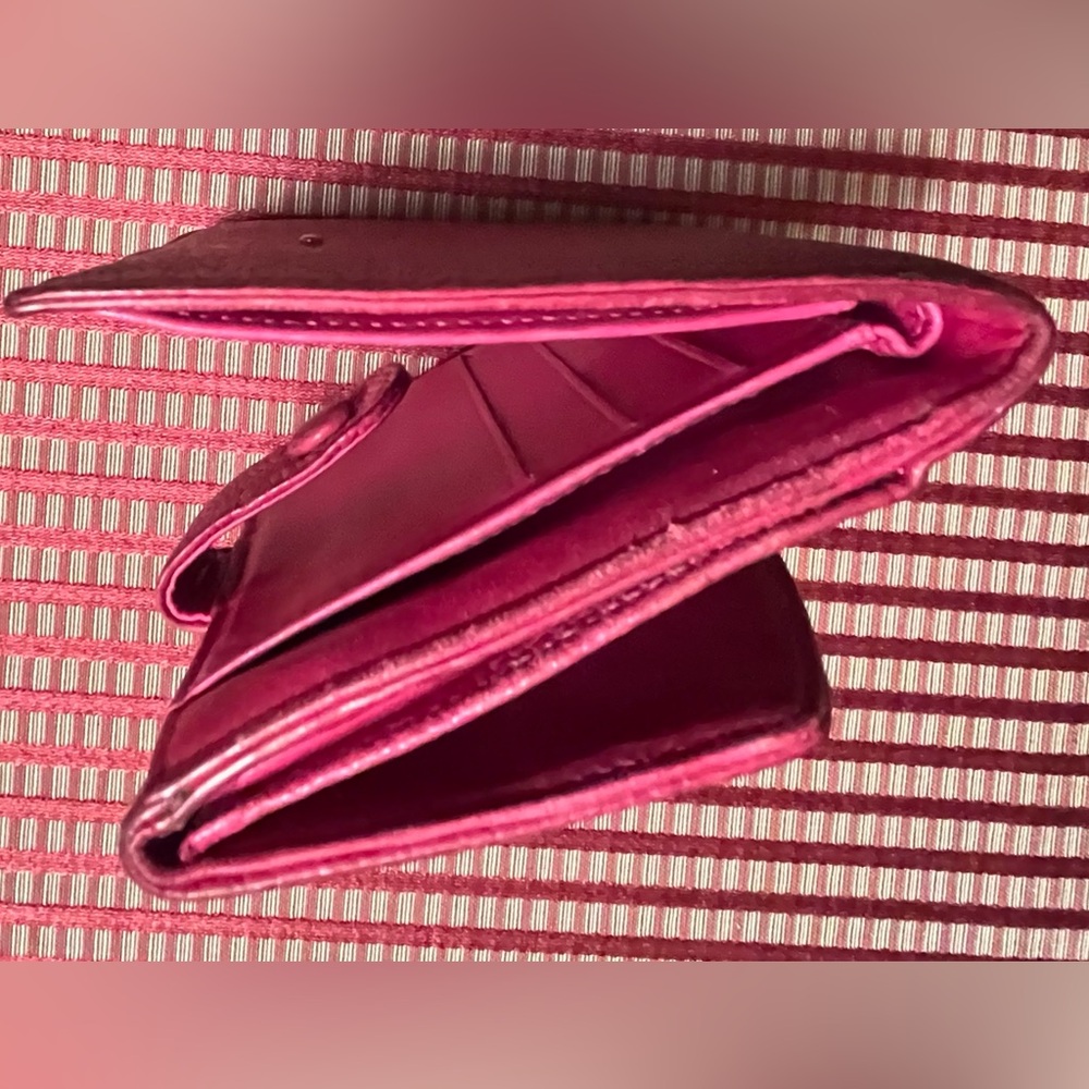 Vintage CHANEL Caviar Wallet, Rose - Picture 5 of 8